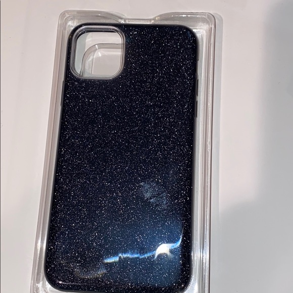 Milprox Black Glitter Case, 11 Pro Max - Picture 2 of 3